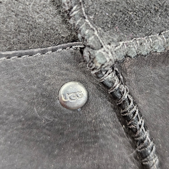 UGG AUSTRALIA JOSLYN 1941 SIZE US 8.5 BLACK SHEEPSKIN PLATFORM WEDGE BOOTS - Picture 7 of 11